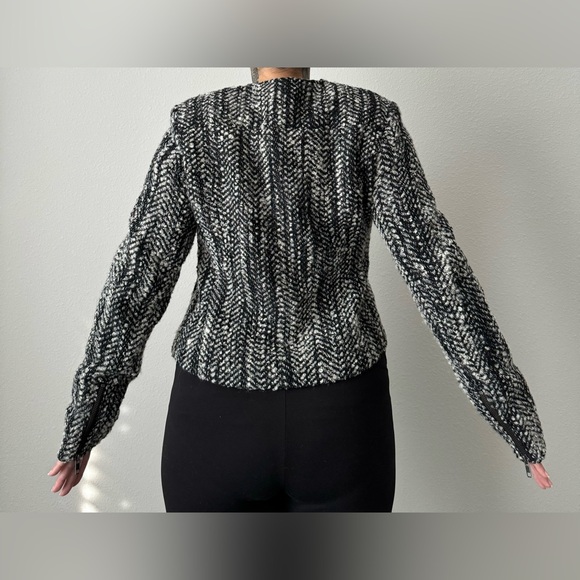 CAbi Marled Jacket - Stylish, Warm, and Versatile - Picture 9 of 10